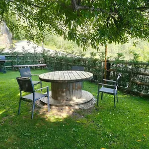 Magic Borda Puntal Hut 7983 Chalet